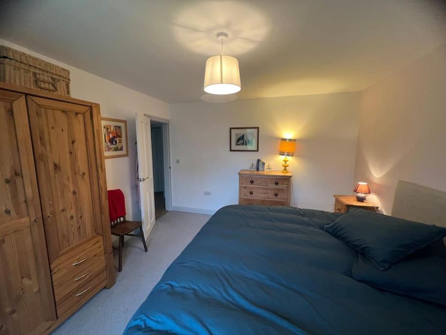 Self-Contained Ensuite Double Or Twin Bedroom In Pentir Bangor  Exterior photo