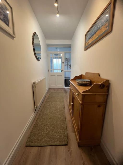 Self-Contained Ensuite Double Or Twin Bedroom In Pentir Bangor  Exterior photo